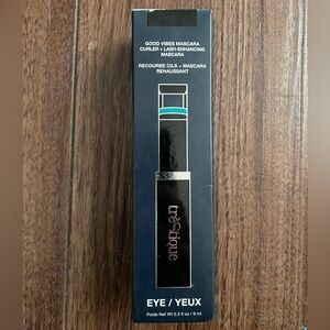 treStique Good Vibes Mascara Curler Lash-Enhancing Mascara Icelandic Black